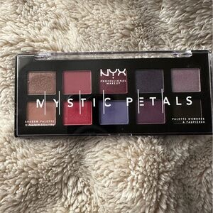 NYX eyeshadow palette in Mystic Petals